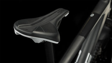 Bicicleta de montaña CUBE Reaction C:62 One 2023 Carbon & White / Transmisión 1x12 velocidades / Cuadro de Carbono / Horquilla de aire