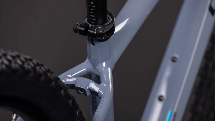 Bicicleta de montaña CUBE Aim ONE smoke & black 2026