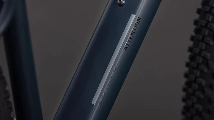 Bicicleta de montaña CUBE Attention Pro Night & Black 2026