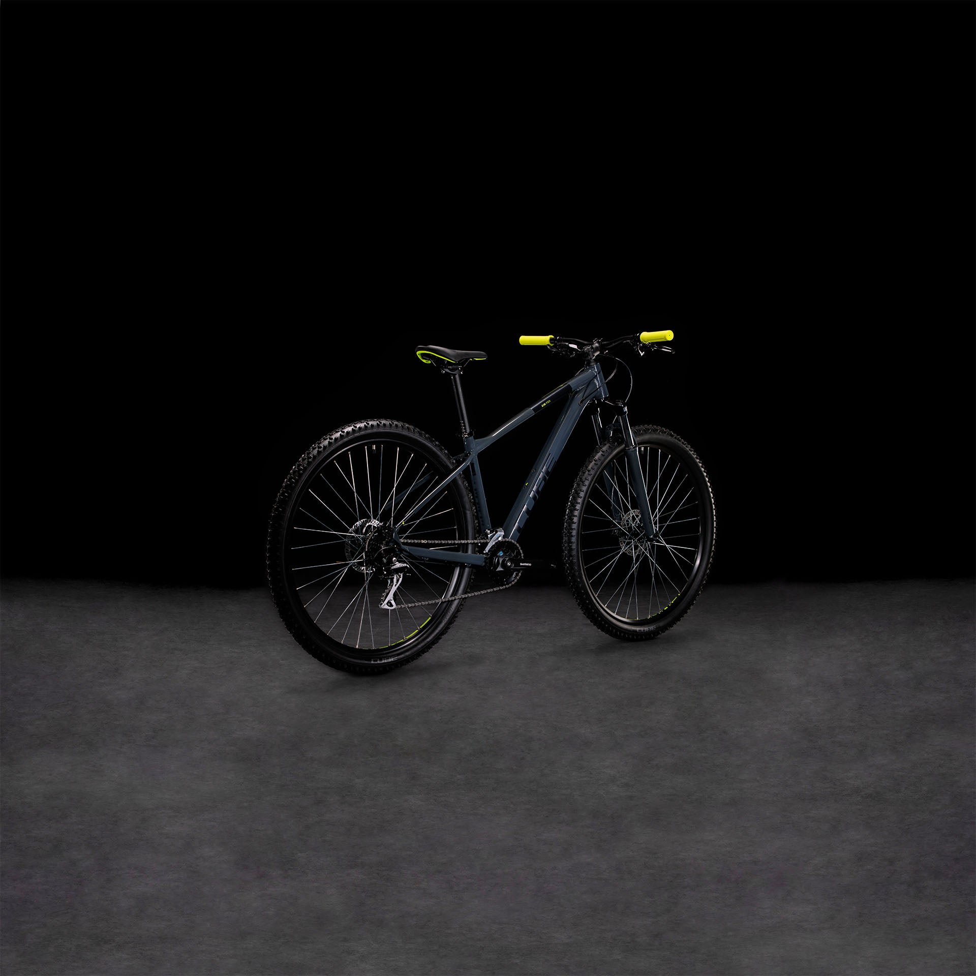 Bicicleta de MTB CUBE Aim Pro / Grey'n'Flashyellow / Transmisión 2x8 velocidades