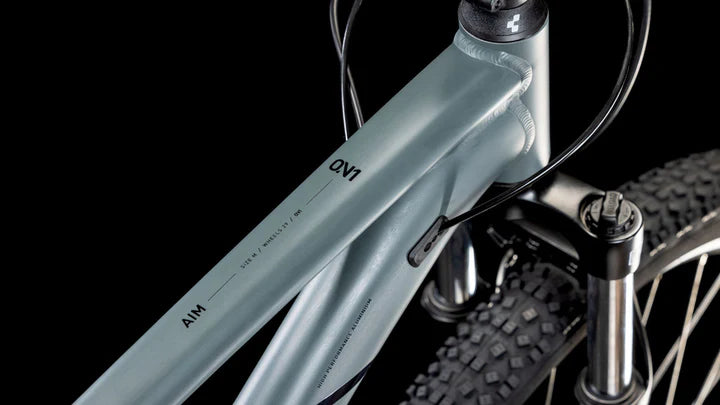 Bicicleta de montaña CUBE Aim ONE Foggyblack & Black 2025