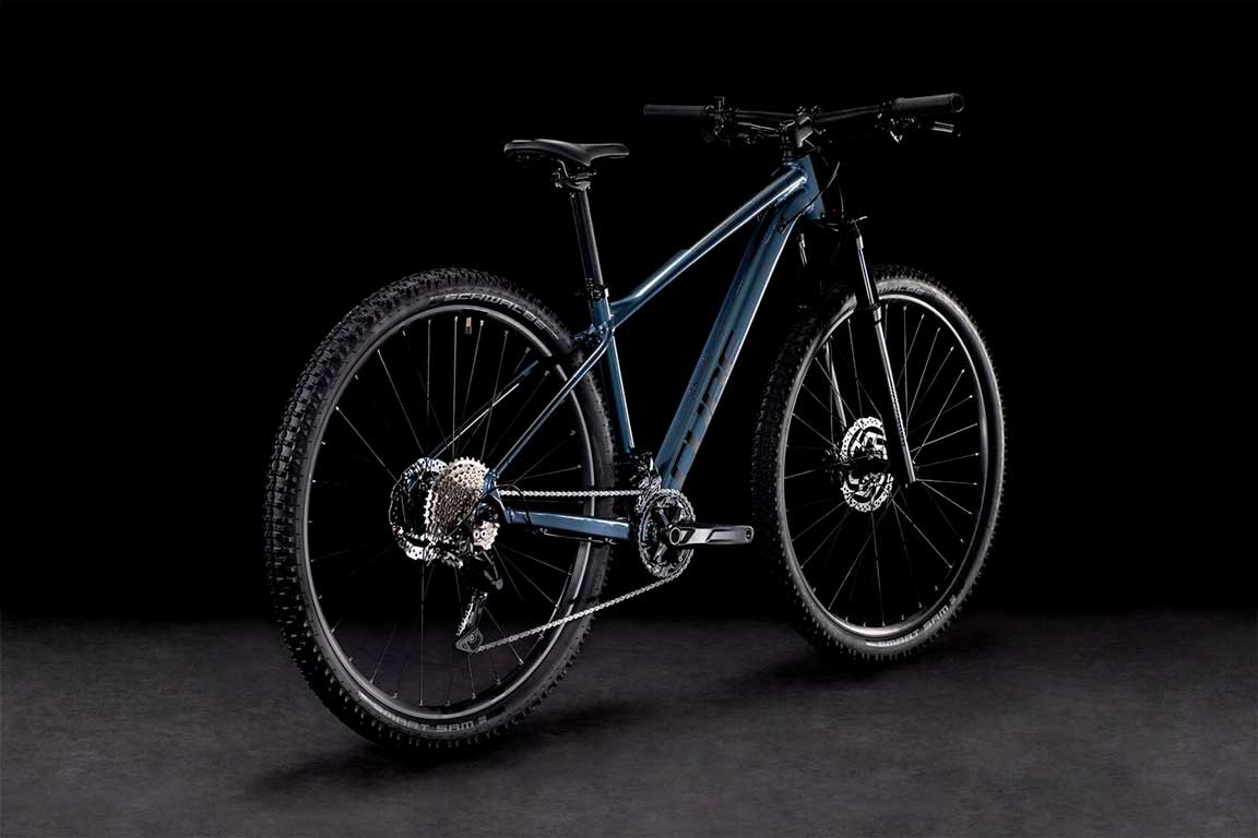 Bicicleta de montaña CUBE Attention 2022 Indigoblack'n'Black / Transmisión 1x12 velocidades / Suspensión de aire