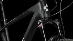 Bicicleta de montaña CUBE Reaction C:62 One / Carbon & White / Transmisión 1x12 velocidades / Cuadro de Carbono / Horquilla de aire