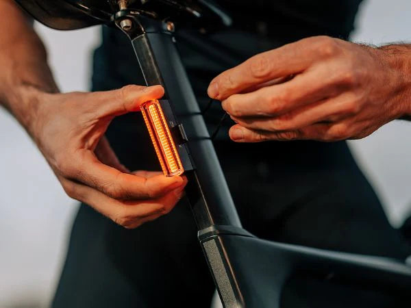 Lámpara trasera Magicshine Seemee 50 lumens | Funciones inteligentes