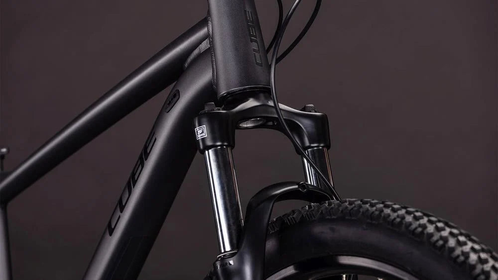 Bicicleta de montaña CUBE Aim Pro Slateblack & Black 2026