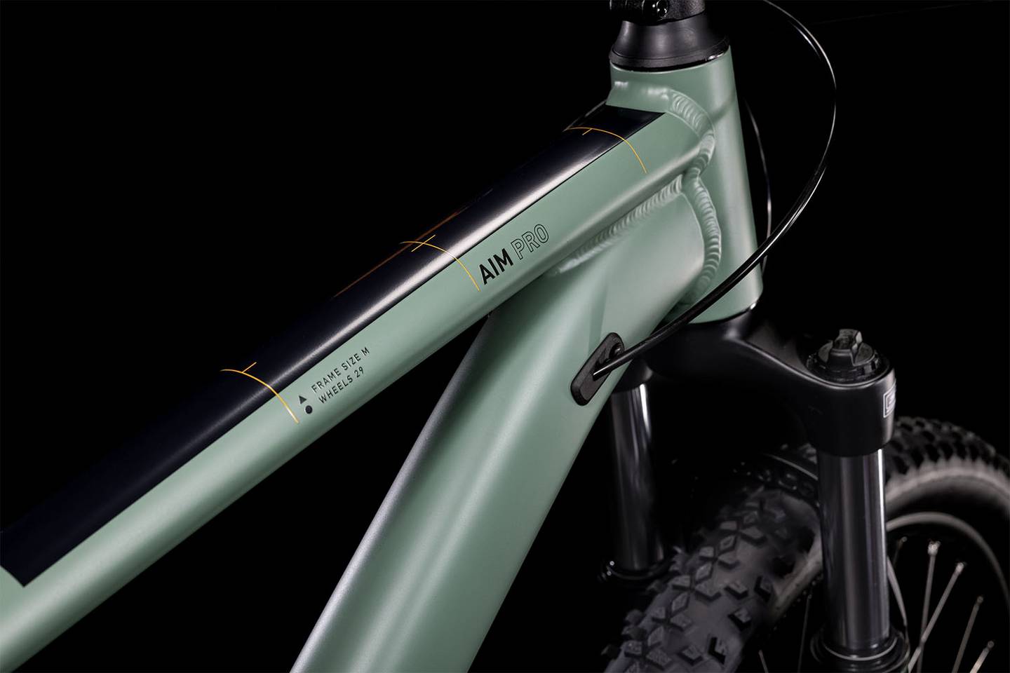 Bicicleta de montaña CUBE Aim PRO 2022 Olive'n'Orange / Transmisión 2x8 velocidades / Horquilla de resorte