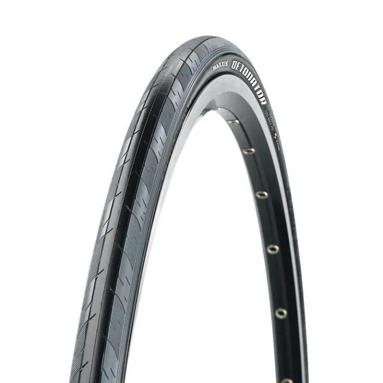Llanta de Ruta Maxxis Detonator 700x23c 60 TPI Rígida (Alambre) - Negro