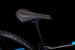 Bicicleta de montaña CUBE Aim 2022 Color black'n'Blue / Transmisión 2x8 velocidades