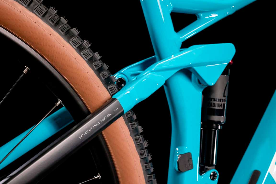 Bicicleta de montaña CUBE Stereo 120 Pro 2022 Skyblue'n'White / Doble suspensión