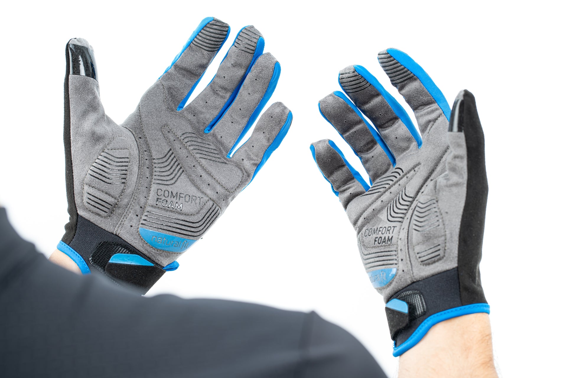 Guantes CUBE Natural Fit de dedo largo con almohadillas de gel / Color azul
