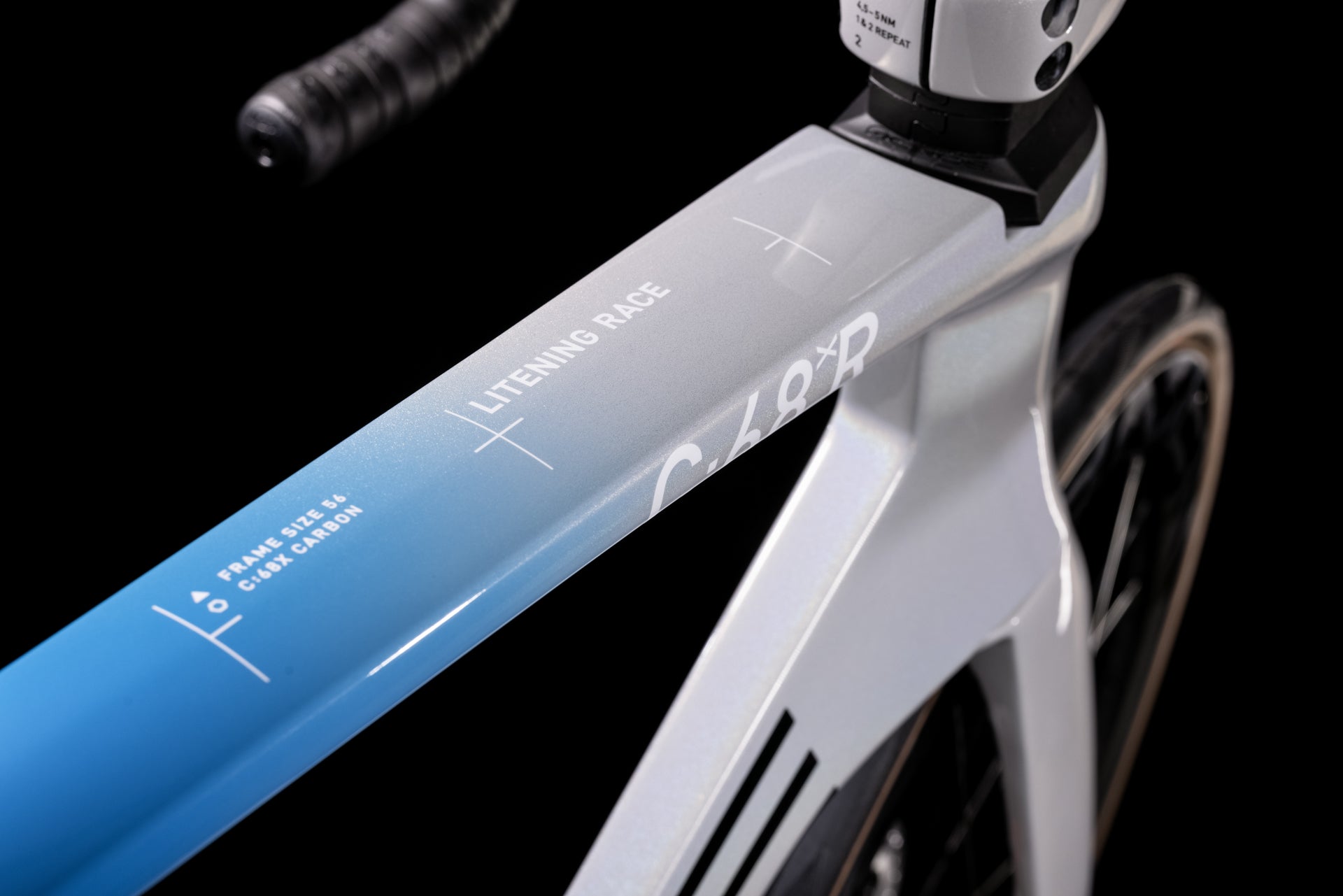 Bicicleta de competencia CUBE Litening C:68X Race Teamline 2022 / Cuadro de Carbono / Transmisión eléctrica Shimano Ultegra DI2 2x12 velocidades / Compatible con normas de la UCI