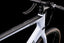 Bicicleta de ruta CUBE Attain GTC Race Frostwhite'n'Carbon 2022 / Cuadro de Carbono / Transmisión 2x11 velocidades