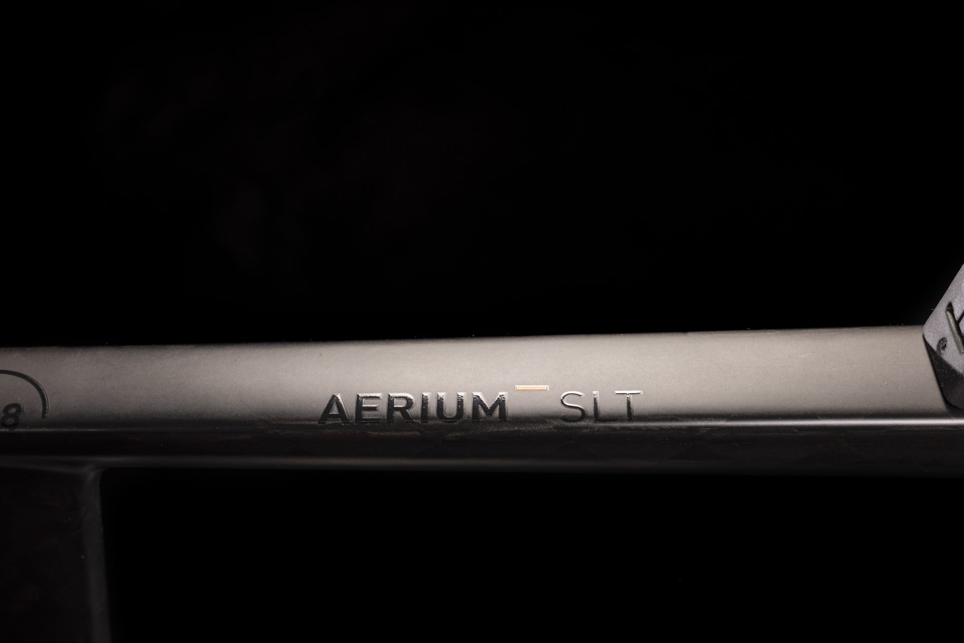 Bicicleta de triatlón CUBE Aerium C:68 SLT High Carbon'n'Polarsilver 2022 / Cuadro de Carbono / Transmisión eléctrica Sram Red eTap AXS 2x12 velocidades