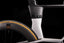 Bicicleta de triatlón CUBE Aerium C:68 SLT High Carbon'n'Polarsilver 2022 / Cuadro de Carbono / Transmisión eléctrica Sram Red eTap AXS 2x12 velocidades