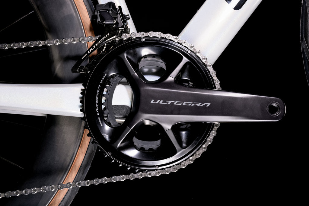 Bicicleta de competencia CUBE Litening C:68X Race Teamline 2022 / Cuadro de Carbono / Transmisión eléctrica Shimano Ultegra DI2 2x12 velocidades / Compatible con normas de la UCI