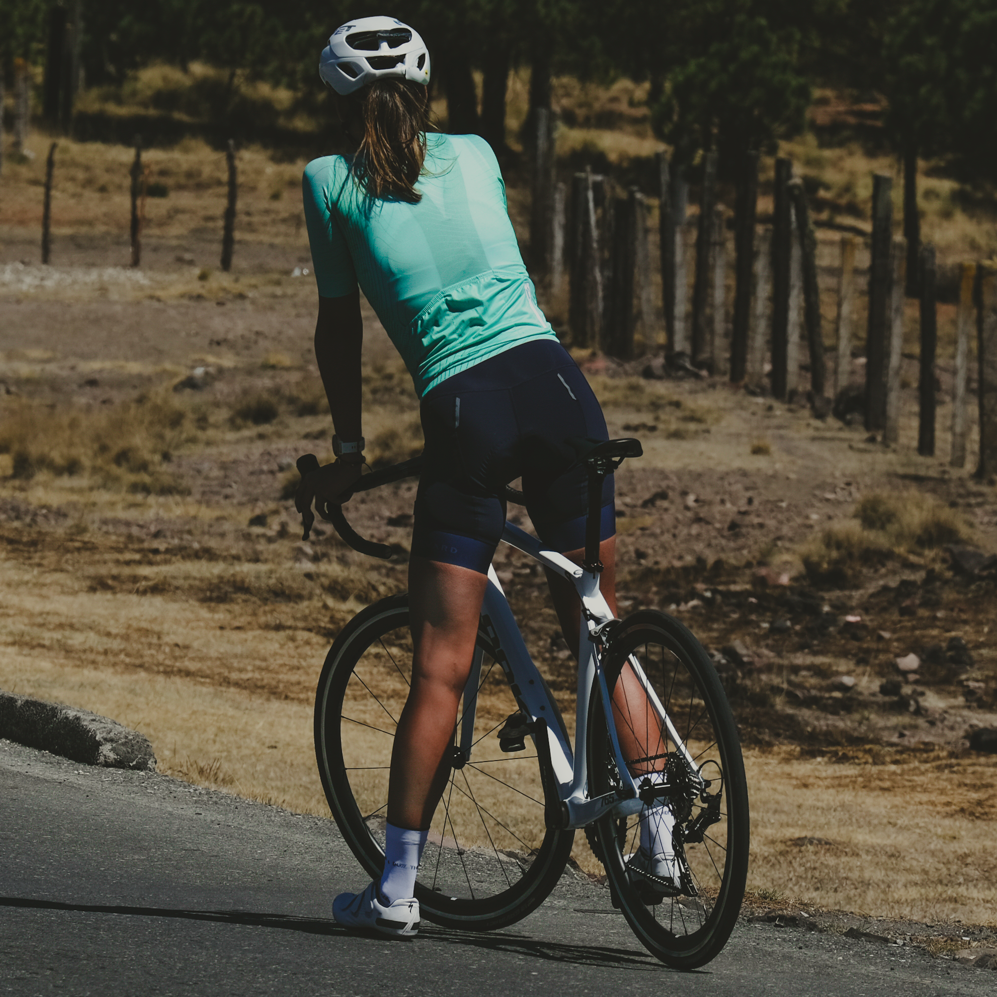 Jersey para ciclismo APHESIS Liquid Mint para dama