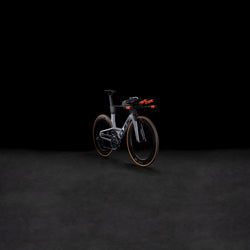 Bicicleta de triatlón CUBE Aerium C:68 SLT High Carbon'n'Polarsilver 2022 / Cuadro de Carbono / Transmisión eléctrica Sram Red eTap AXS 2x12 velocidades