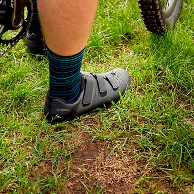 Zapatillas para ciclismo SHIMANO Modelo SH-XC100 Color negro