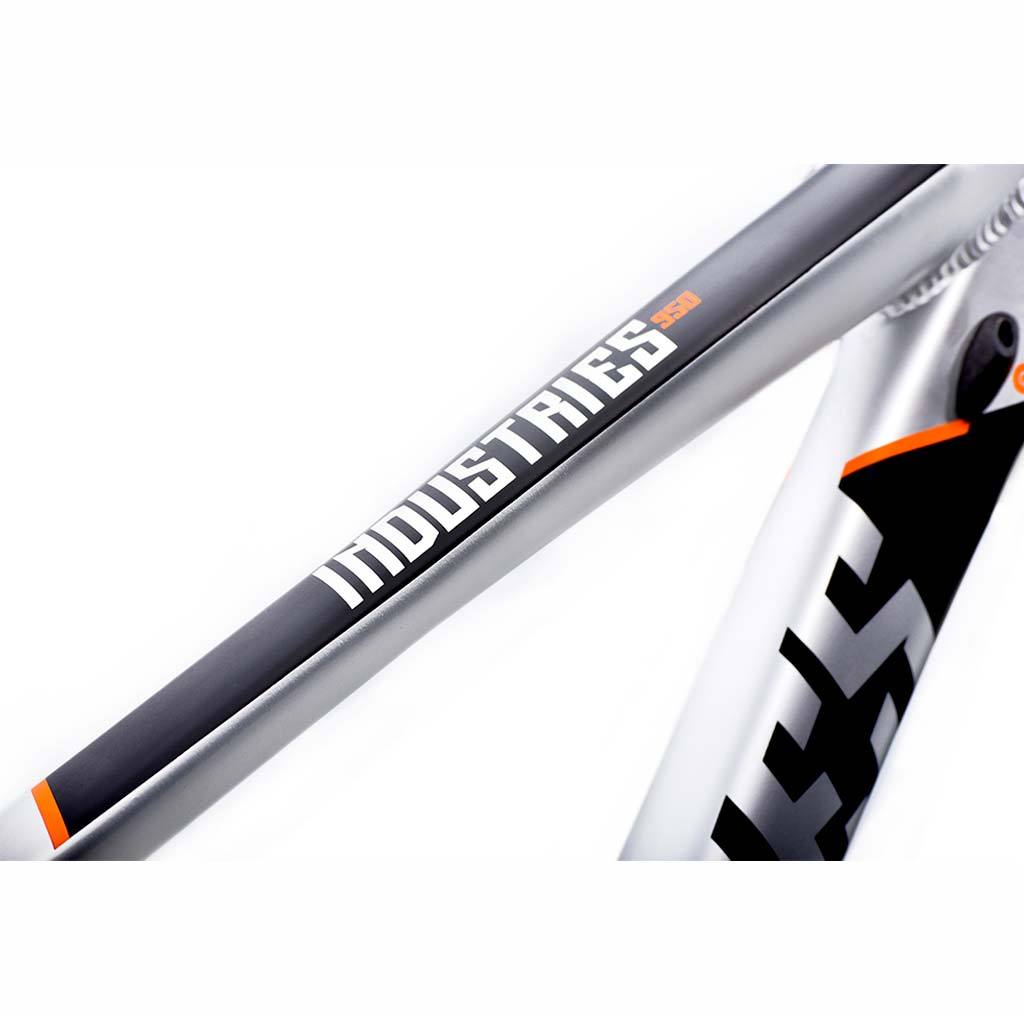 Bicicleta INDUSTRIES 950 / Talla 17 (M) / Color Plata con Negro - Raudor ¡Rompe tu propio récord!