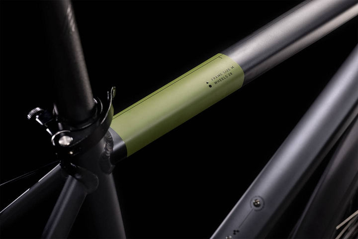 Bicicleta de ciudad CUBE Touring Grey'n'Green 2022 / Pedido especial