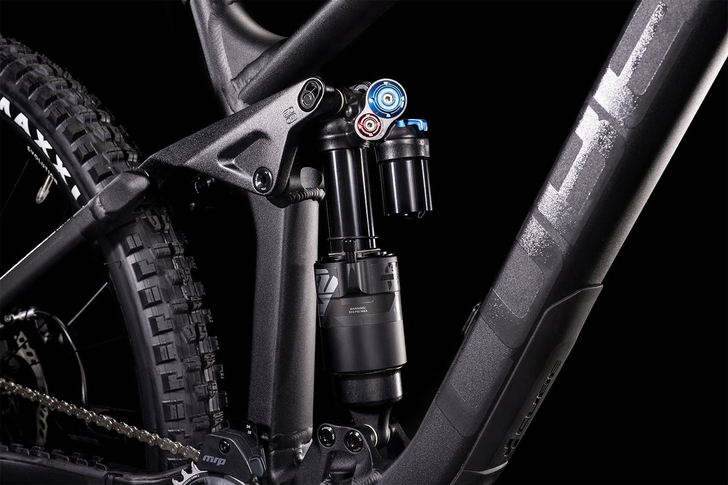 Bicicleta de montaña CUBE Stereo ONE77 Pro Black Anodized 2022 / Fox 38 Float Performance 170 mm / Fox Float X2