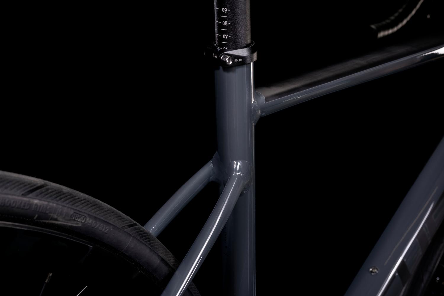 Bicicleta de ruta CUBE Attain SL Grey'n'Black 2022 / Transmisión 2x11 velocidades