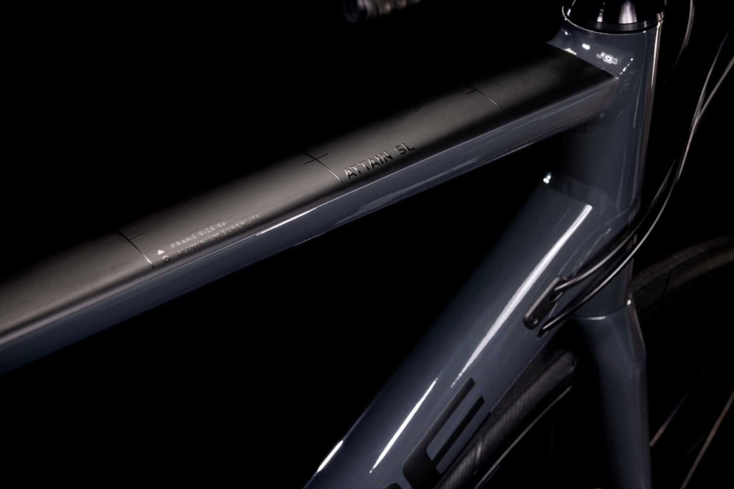 Bicicleta de ruta CUBE Attain SL Grey'n'Black 2022 / Transmisión 2x11 velocidades