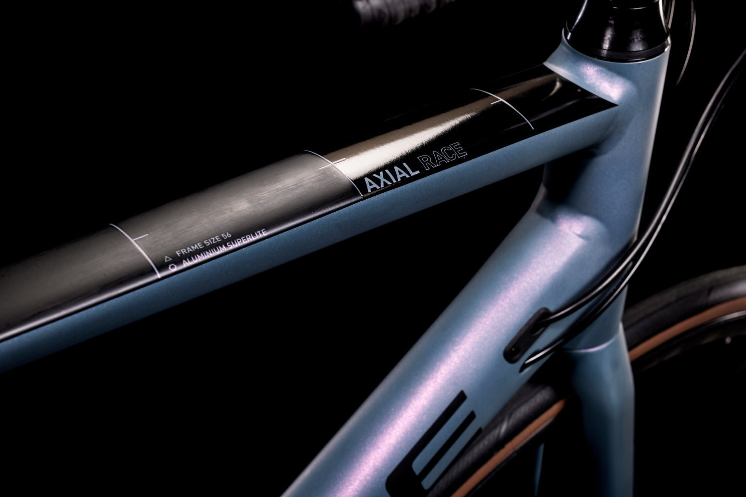 Bicicleta CUBE Axial WS Race 2022 / SparkleLilac'n'Black