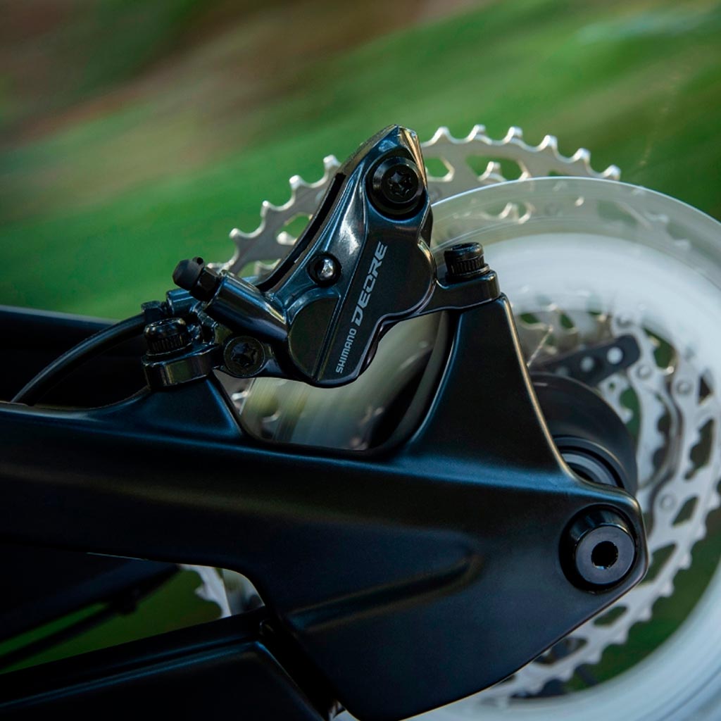 Set de freno hidráulico trasero SHIMANO BL-M6100 / BL-M6120 (Incluye palanca, línea de freno, caliper y balatas de resina) - Raudor ¡Rompe tu propio récord!