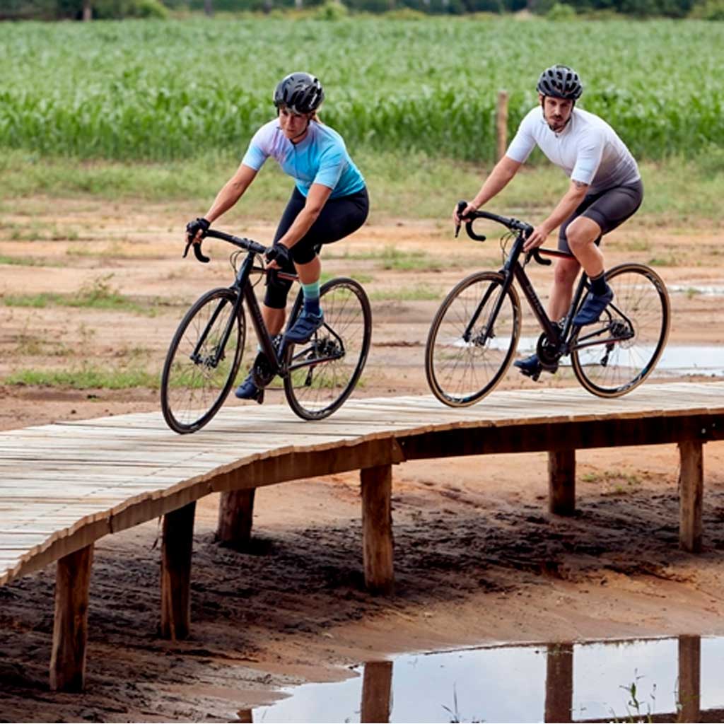 Zapatillas para ciclismo de ruta SHIMANO Modelo SH-RC100 - Raudor ¡Rompe tu propio récord!